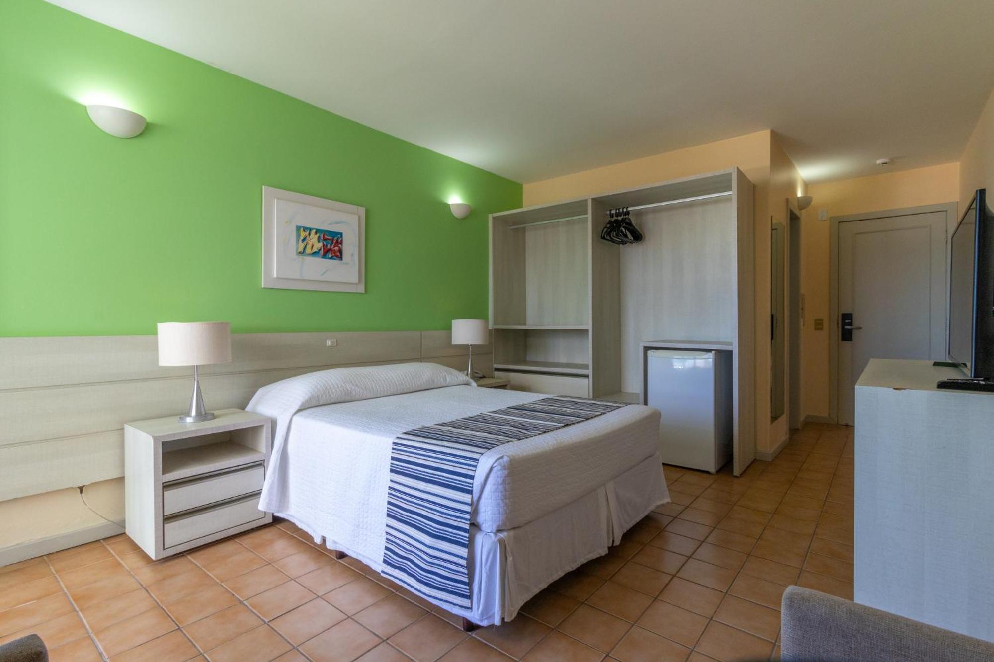 Ingleses Hotel