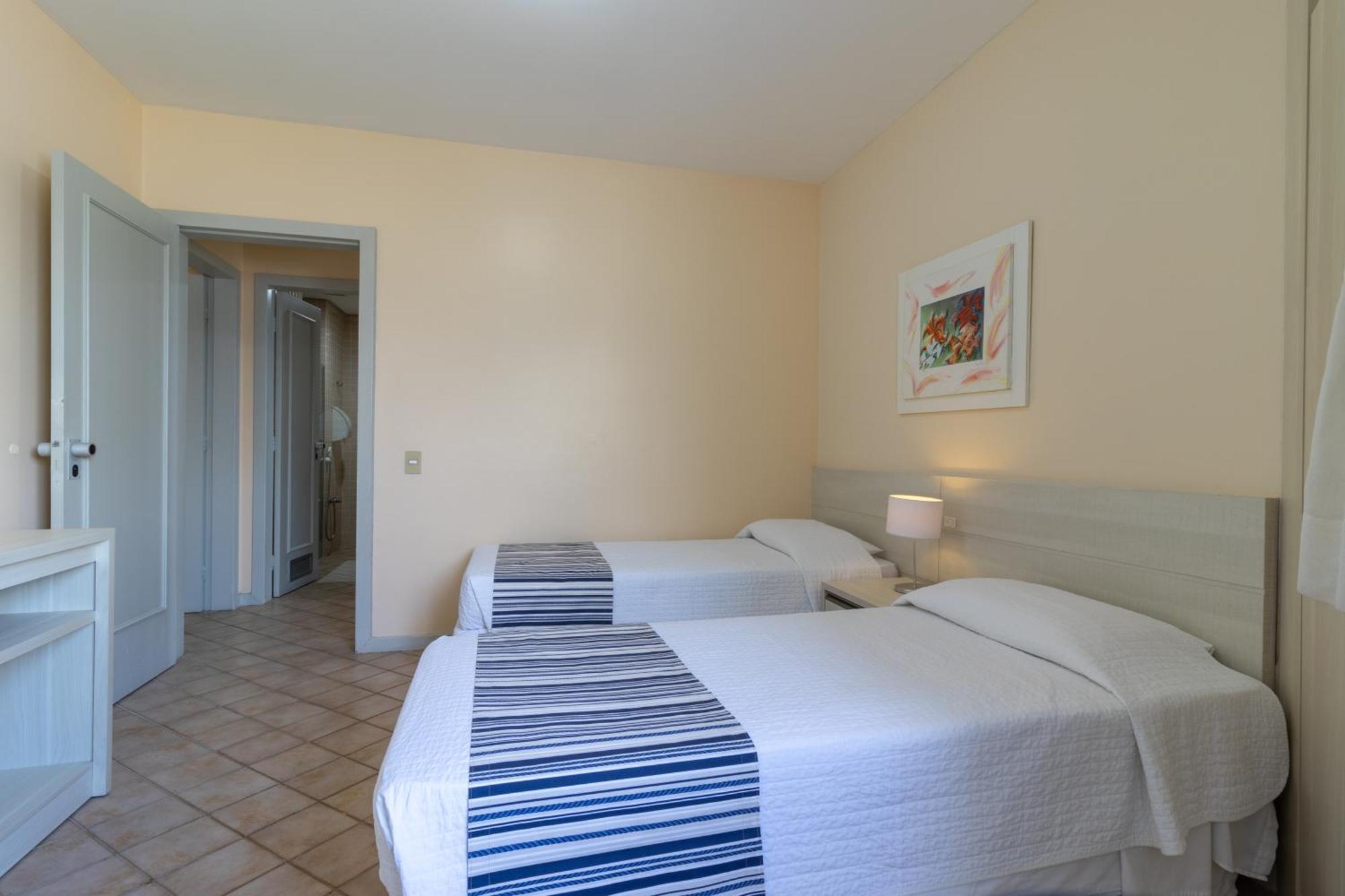 Ingleses Hotel 4*